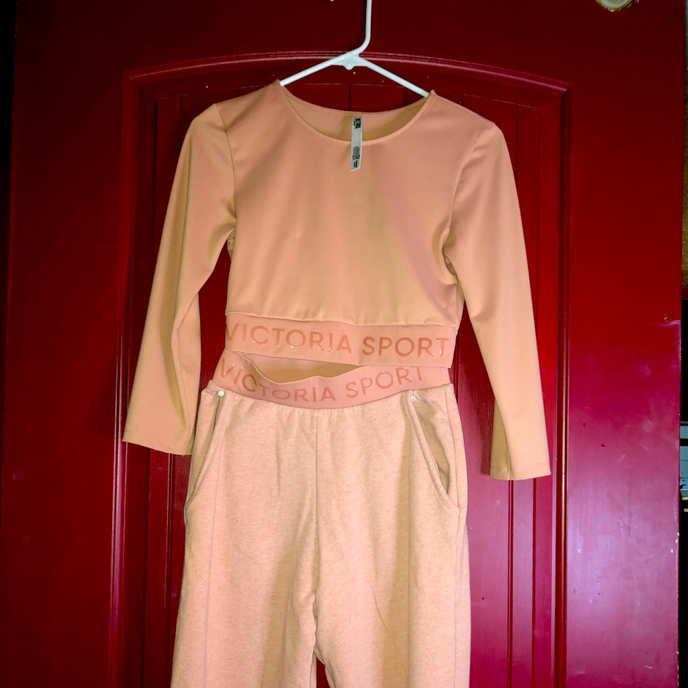 Victoria’s Secret sport top and bottom set